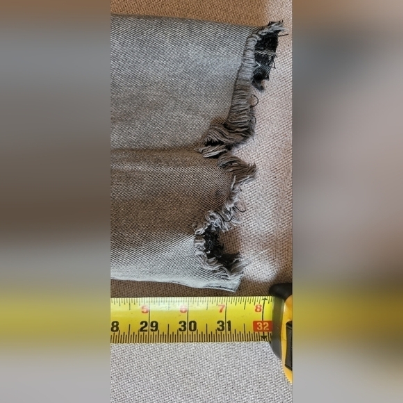 Express NWT $80 Women's Light Gray 90's Boot High Rise Torn Edge Denim Jeans 4R - Picture 13 of 13